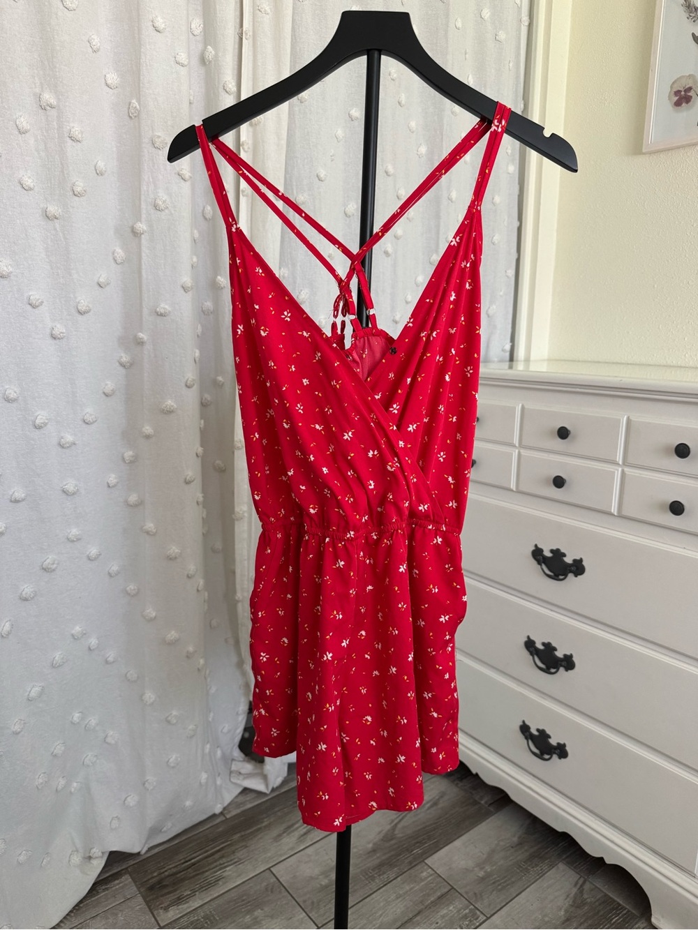 Arizona Jean Company Red Floral Spaghetti-Strap Romper